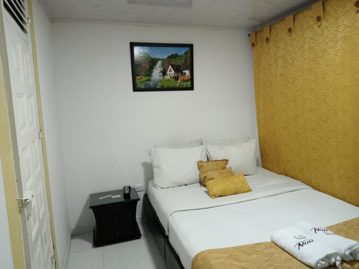 Hotel Casa Nini Богота Екстериор снимка